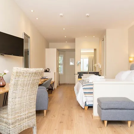 Art Debono (adults Only) Gouviá