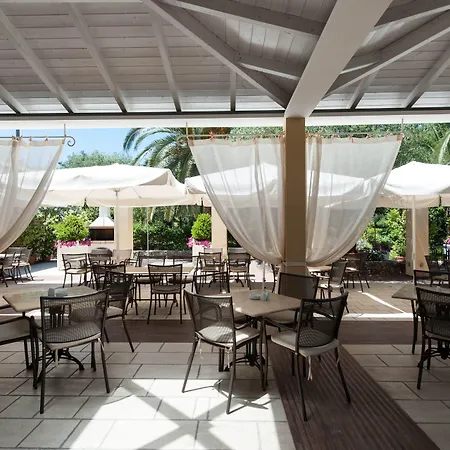 Hotel Art Debono Gouvia