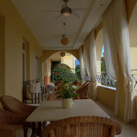 Art Debono (adults Only) Gouviá